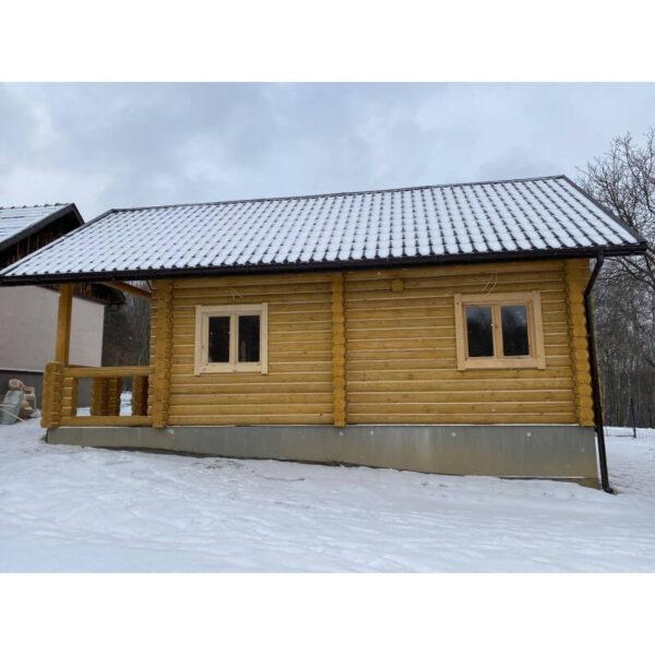 Dom z bali okrągłych